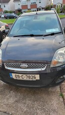 2009 - Ford Fiesta Manual