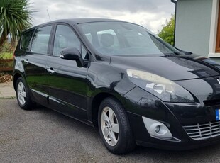 2009 - Renault Grand Scenic ---