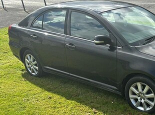 2009 - Toyota Avensis ---