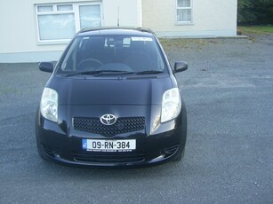 2009 - Toyota Yaris Manual