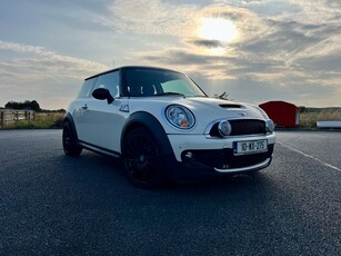 2010 - Mini First Manual