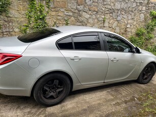 2010 - Opel Insignia Manual