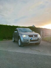 2010 - Suzuki Grand Vitara ---