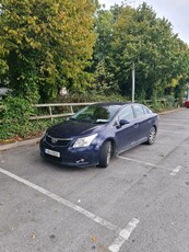 2010 - Toyota Avensis ---