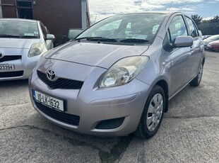 2010 - Toyota Yaris Manual