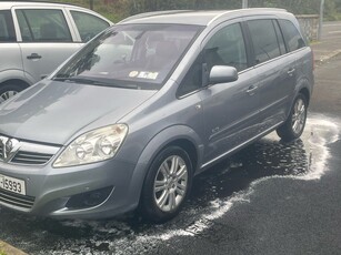 2010 - Vauxhall Zafira ---