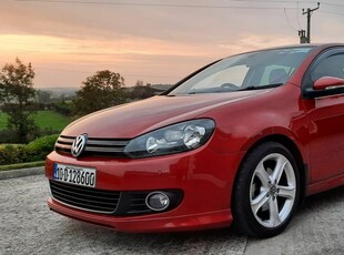 2010 - Volkswagen Golf ---