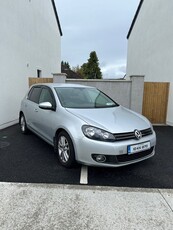 2010 - Volkswagen Golf Manual