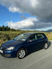 2010 - Volkswagen Golf Manual