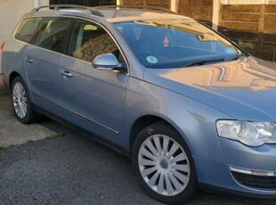 2010 - Volkswagen Passat ---