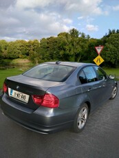 2011 - BMW 3-Series Manual