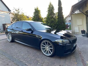 2011 - BMW 5-Series Manual