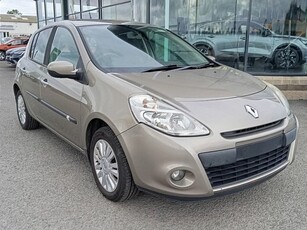 2011 - Renault Clio Manual