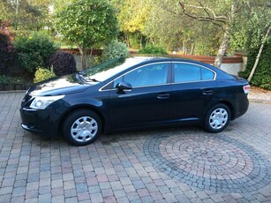 2011 - Toyota Avensis Manual