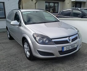 2011 - Vauxhall Astra Manual