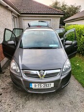 2011 - Vauxhall Zafira ---