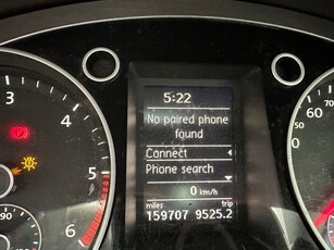 2011 - Volkswagen Passat Manual