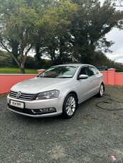 2011 - Volkswagen Passat Manual