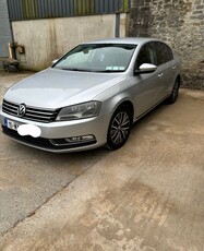 2011 - Volkswagen Passat Manual