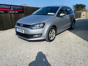 2011 - Volkswagen Polo Manual