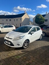 2012 - Ford Fiesta Manual