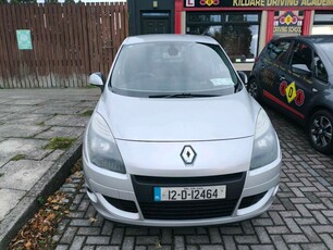 2012 - Renault Scenic Manual