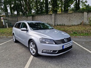 2012 - Volkswagen Passat Manual