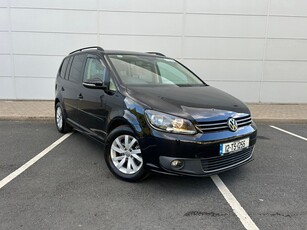 2012 - Volkswagen Touran Manual