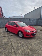 2013 - Vauxhall Astra ---