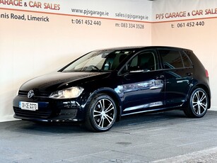 2013 - Volkswagen Golf Manual