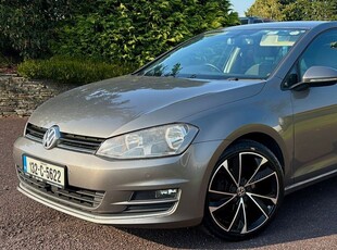 2013 - Volkswagen Golf Manual