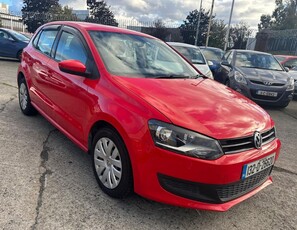 2013 - Volkswagen Polo Automatic