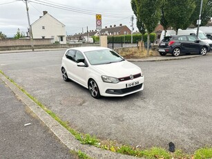 2013 - Volkswagen Polo Automatic