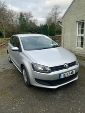 2013 - Volkswagen Polo Manual