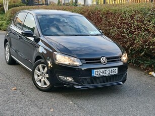 2013 - Volkswagen Polo Manual