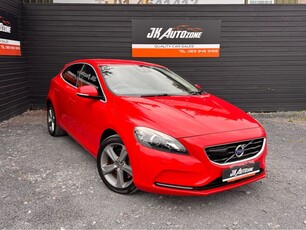 2013 - Volvo V40 Automatic