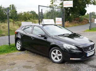 2013 - Volvo V40 Manual