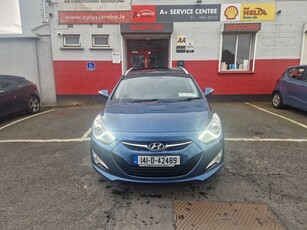 2014 - Hyundai i40 Manual