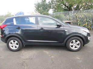 2014 - Kia Sportage Manual