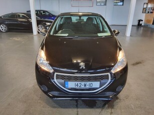 2014 - Peugeot 208 Manual