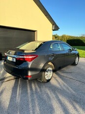 2014 - Toyota Corolla Manual