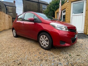 2014 - Toyota Yaris Manual