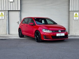 2014 - Volkswagen Golf Automatic