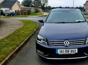 2014 - Volkswagen Passat Manual