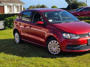 2014 - Volkswagen Polo Automatic