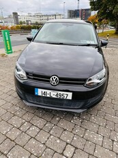 2014 - Volkswagen Polo Automatic