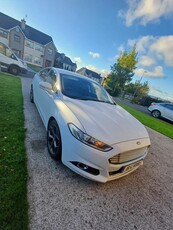 2015 - Ford Mondeo Manual