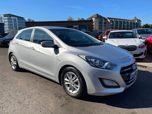 2015 - Hyundai i30 Manual