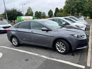 2015 - Hyundai i40 Manual