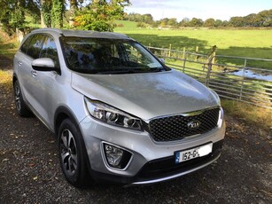 2015 - Kia Sorento Manual